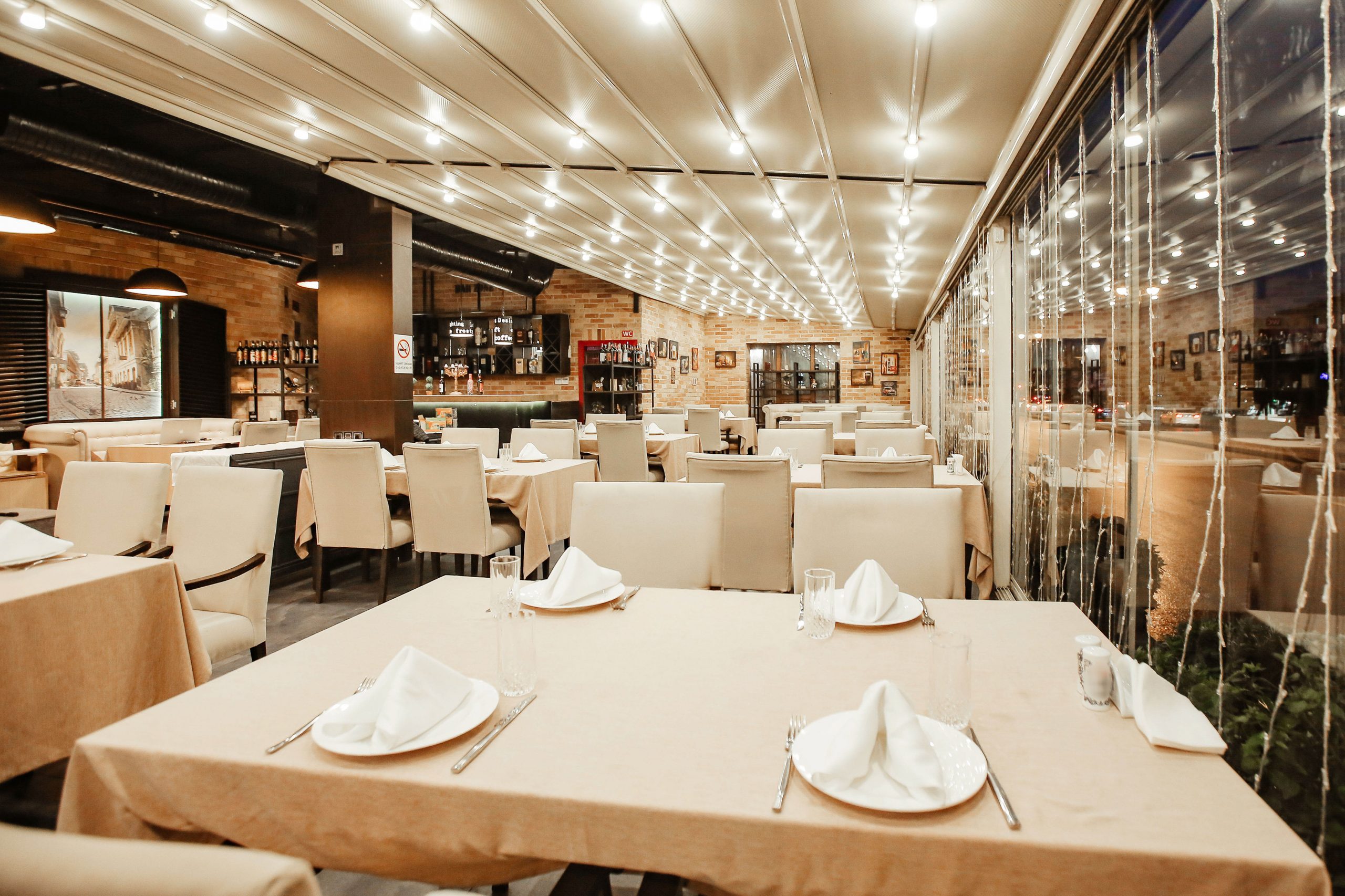 restaurant hall with lots table scaled